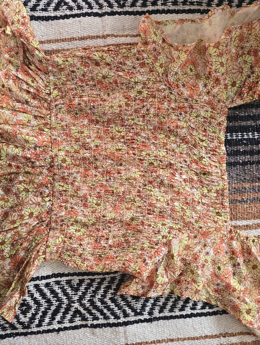 Floral Peplum Top Flutter Sleeve - Picture 7 of 8
